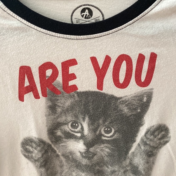 M Raglan black and white color blocked 3/4 length t-shirt with kitten design - Picture 2 of 4